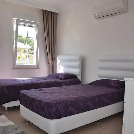 Ottoman Villas Vila *